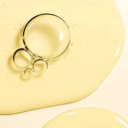Lightweight rosemary peppermint hair oil texture